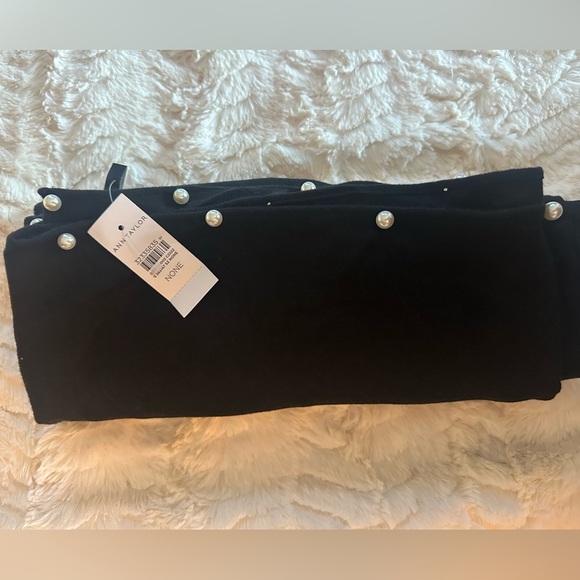 Ann Taylor black pearl blanket scarf NWT - Picture 2 of 5